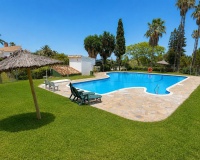 Resale - Town house - Estepona - Estepona Centro