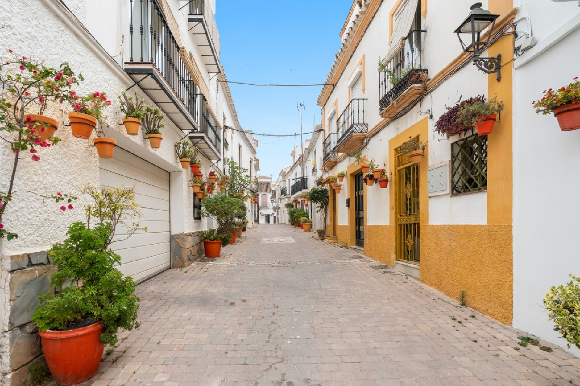 Resale - Town house - Estepona - Estepona Centro