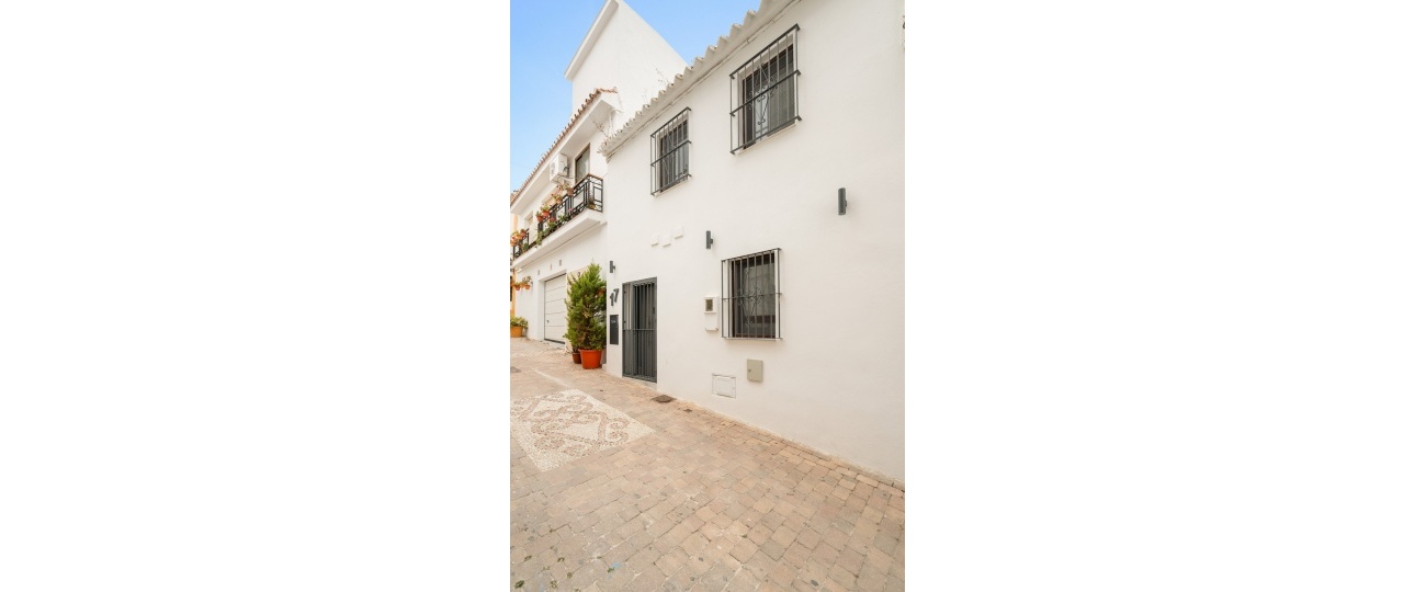 Resale - Town house - Estepona - Estepona Centro