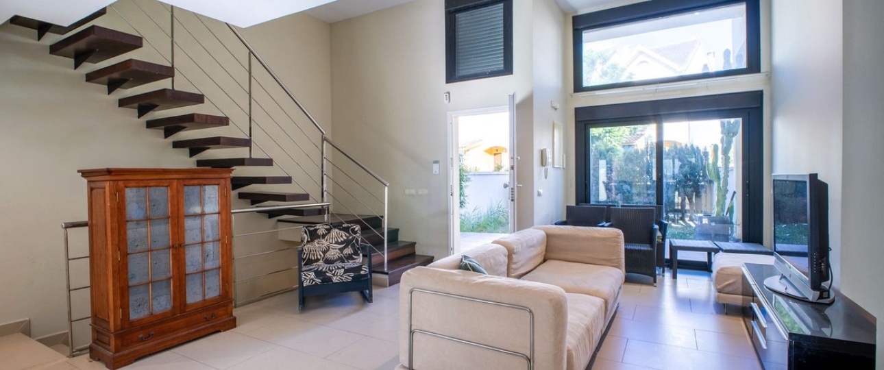 Resale - Town house - Estepona - Estepona Centro
