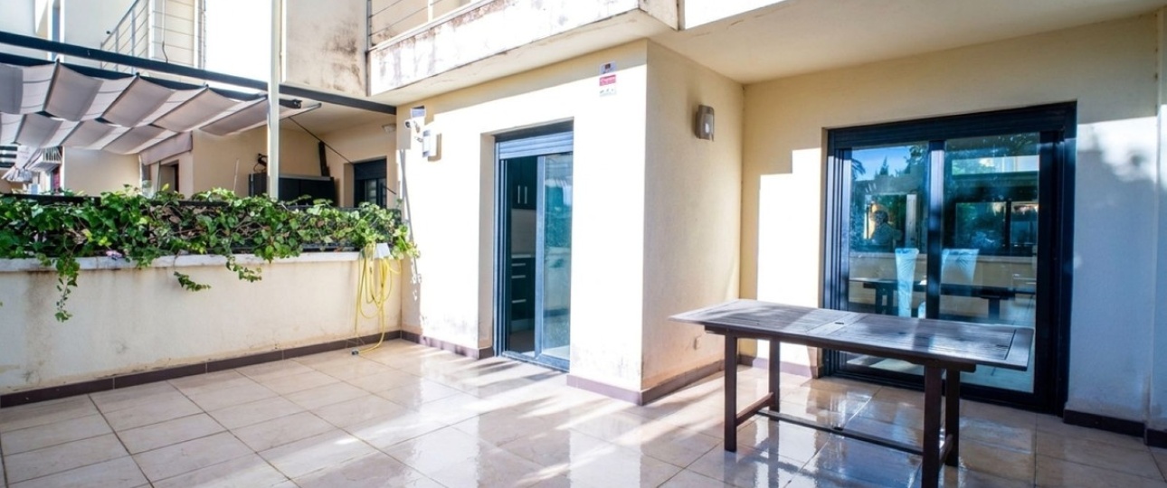Resale - Town house - Estepona - Estepona Centro