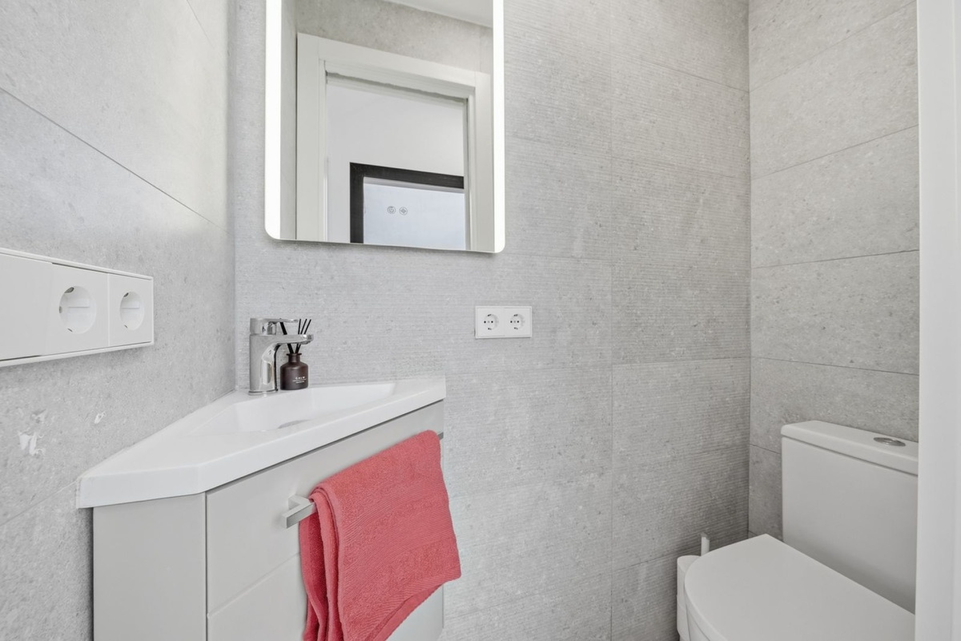 Resale - Town house - Estepona - Estepona Centro