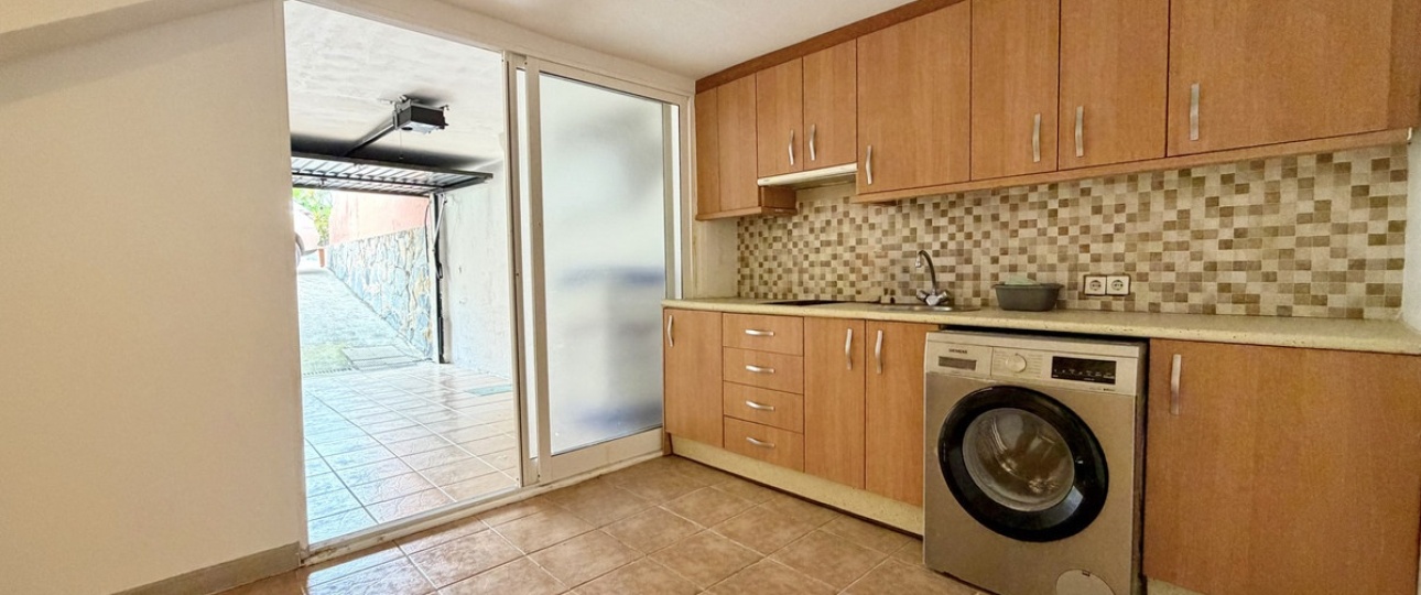 Resale - Town house - Estepona - Estepona Centro