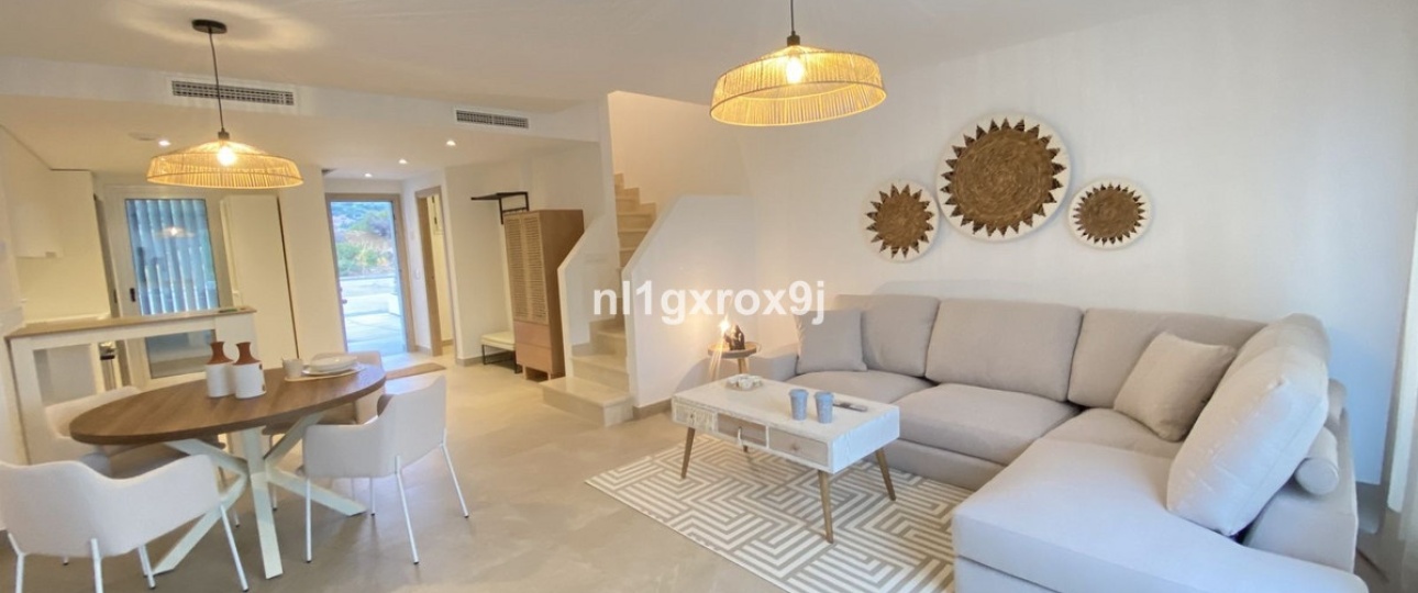 Resale - Town house - Estepona - Estepona Centro