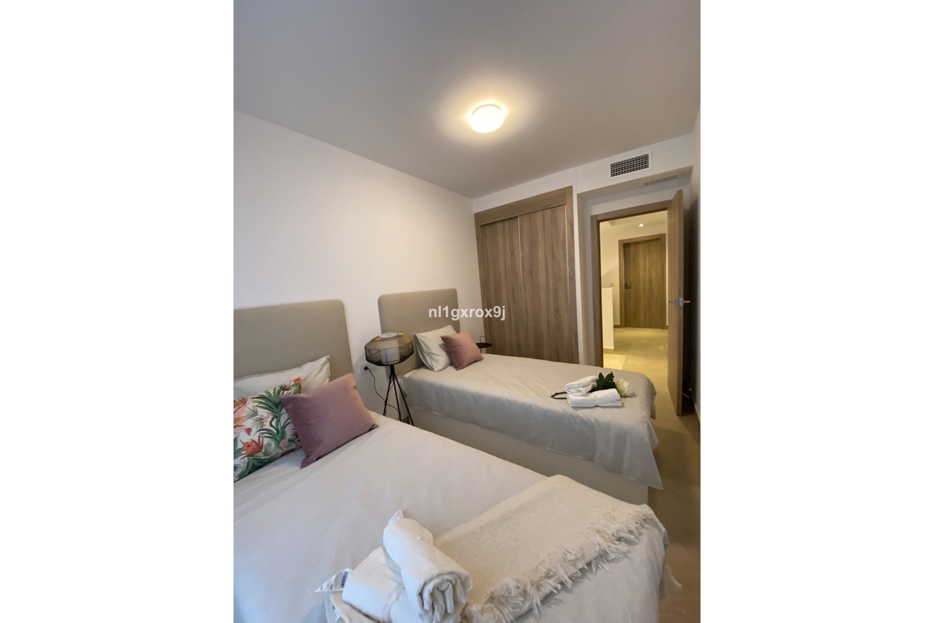 Resale - Town house - Estepona - Estepona Centro