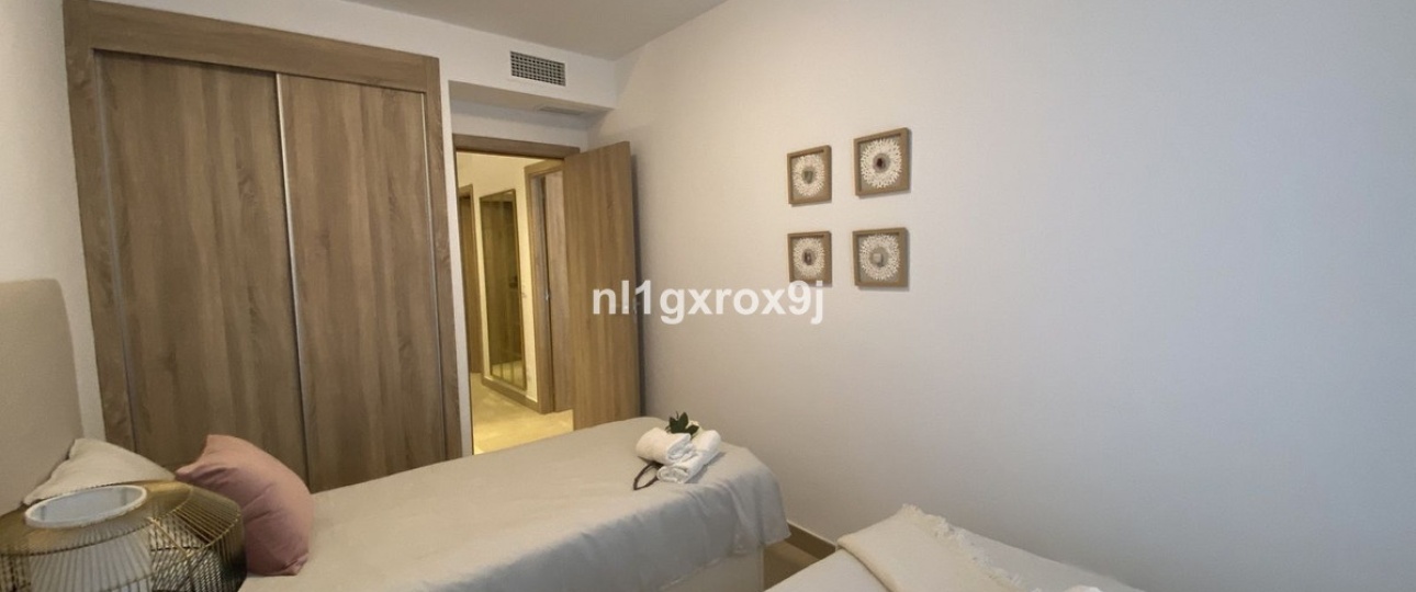 Resale - Town house - Estepona - Estepona Centro