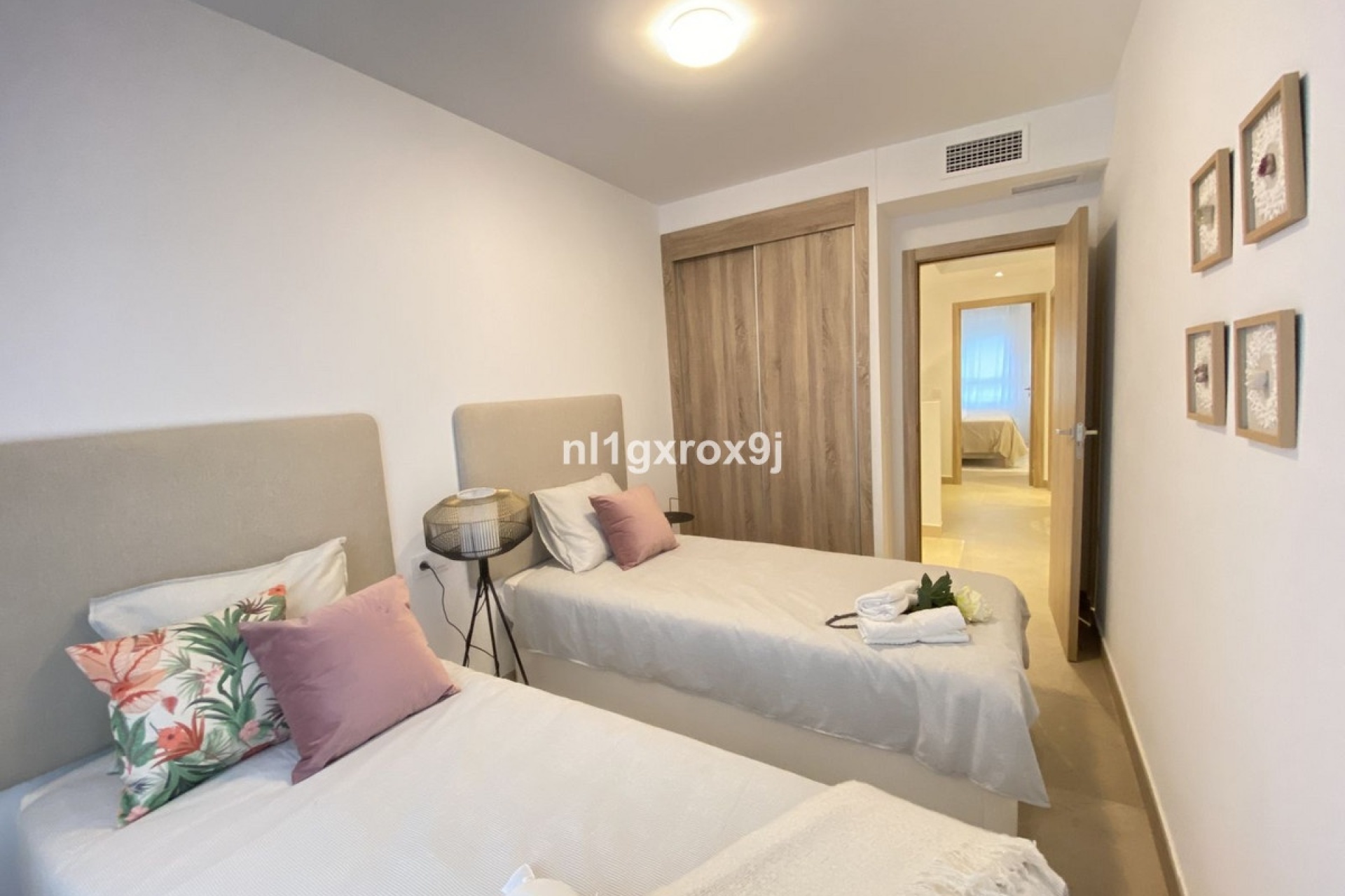 Resale - Town house - Estepona - Estepona Centro