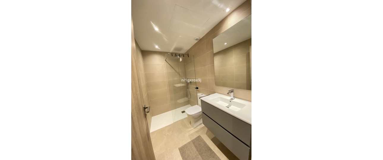 Resale - Town house - Estepona - Estepona Centro