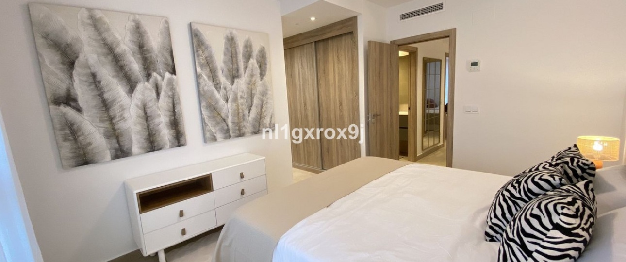 Resale - Town house - Estepona - Estepona Centro
