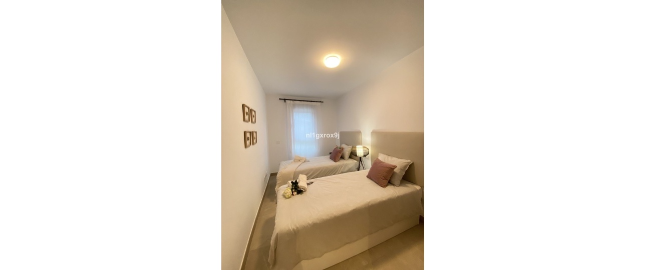 Resale - Town house - Estepona - Estepona Centro