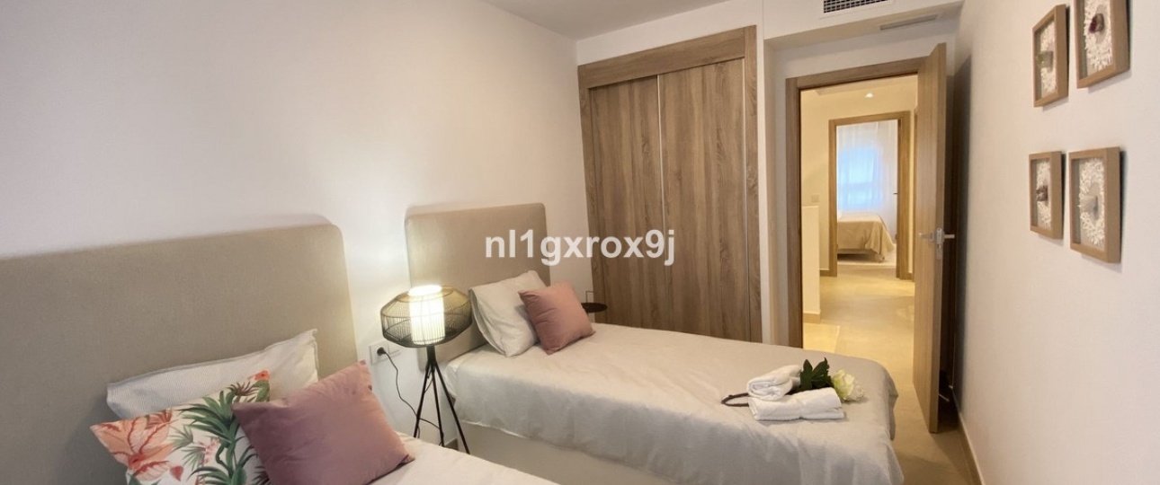 Resale - Town house - Estepona - Estepona Centro