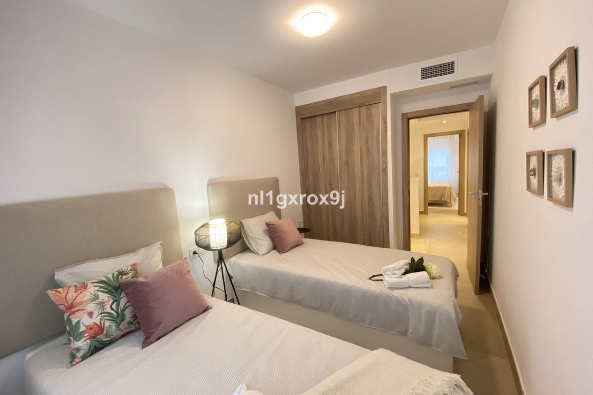 Resale - Town house - Estepona - Estepona Centro