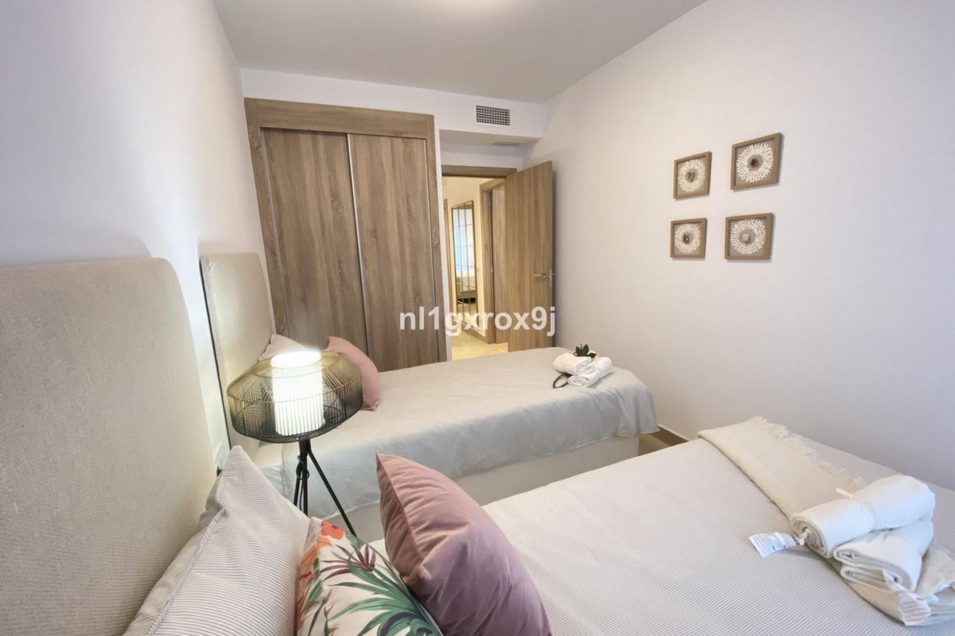 Resale - Town house - Estepona - Estepona Centro