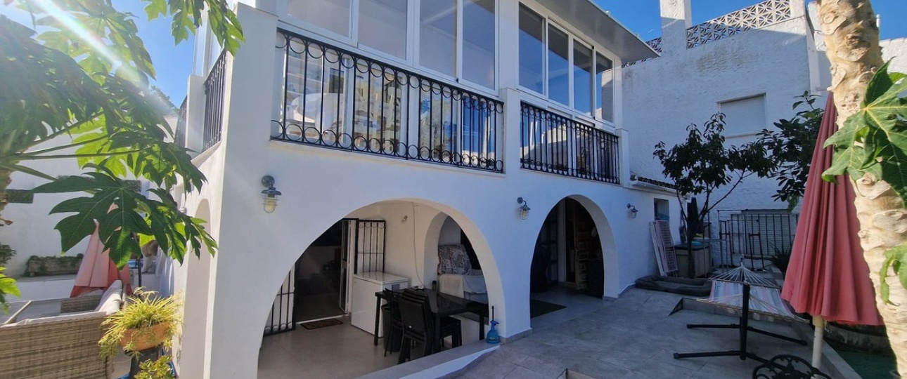 Resale - Town house - Estepona - Estepona Centro