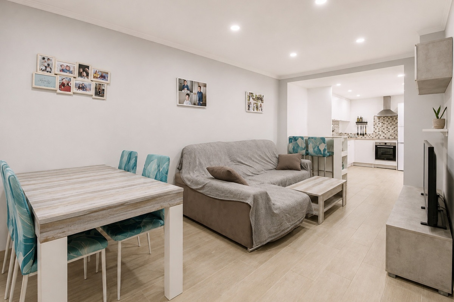 Resale - Town house - Estepona - Estepona Centro