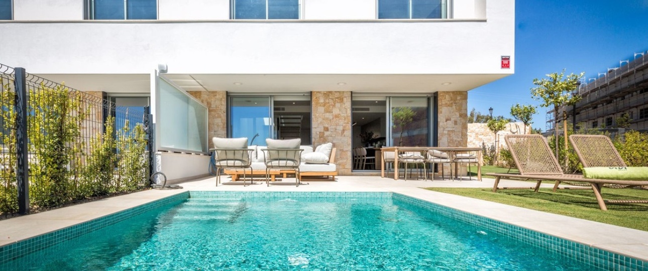 Resale - Town house - Estepona - Estepona Centro