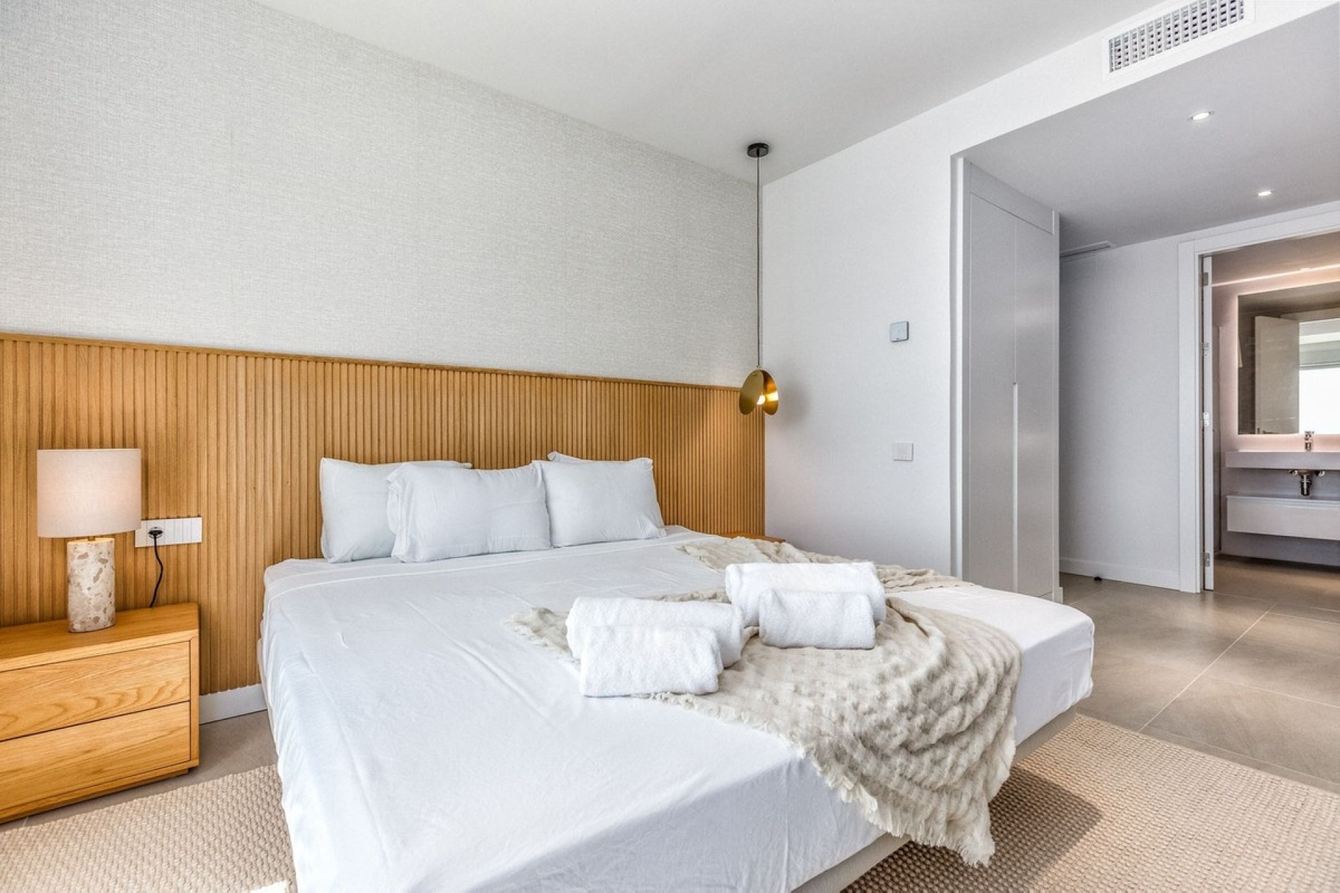 Resale - Town house - Estepona - Estepona Centro