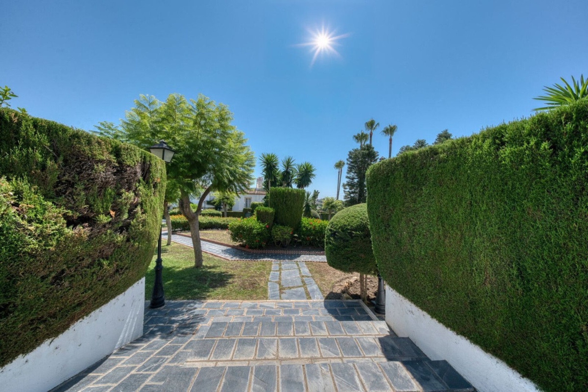 Resale - Town house - Estepona - Estepona Centro
