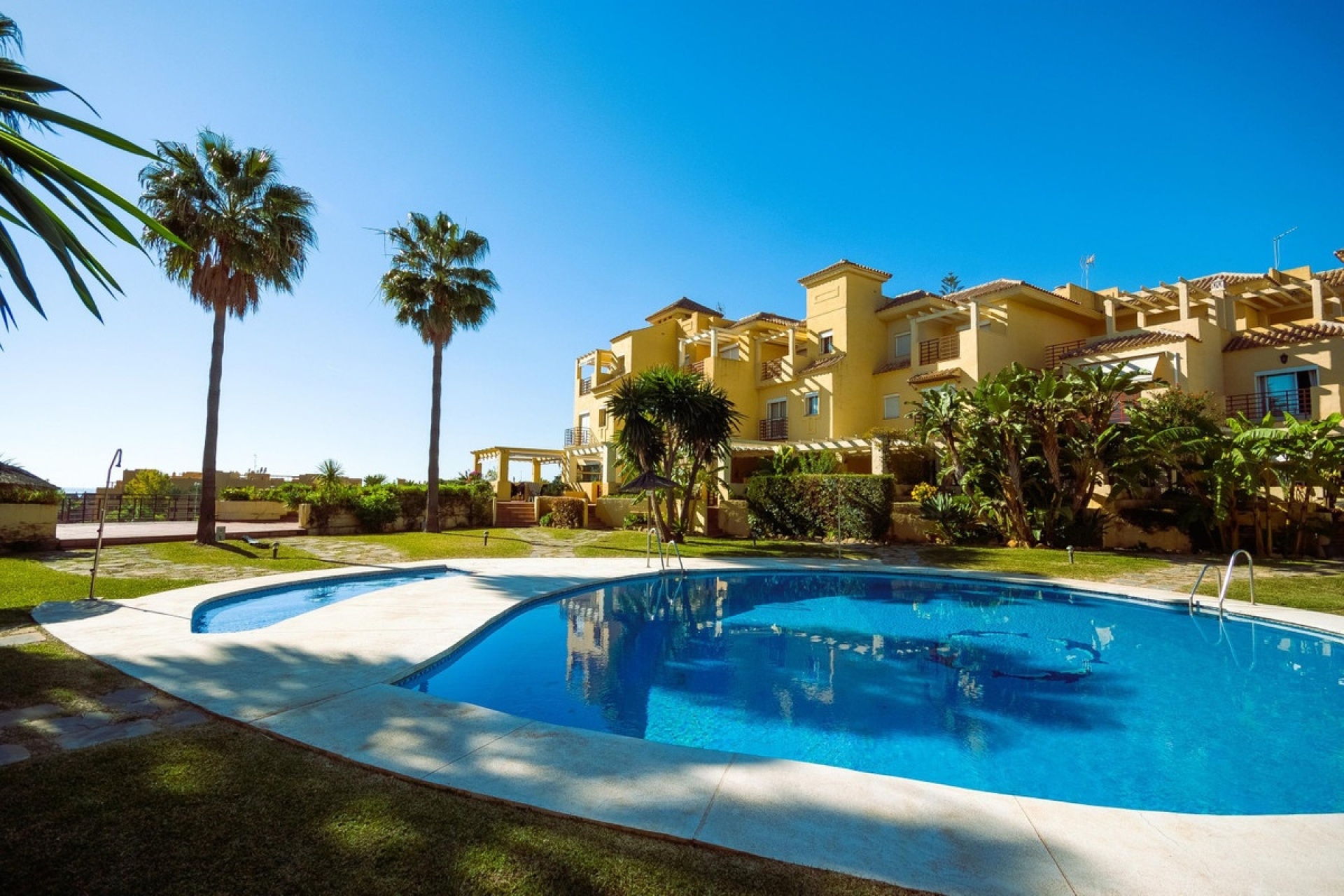 Resale - Town house - Estepona - Estepona Centro