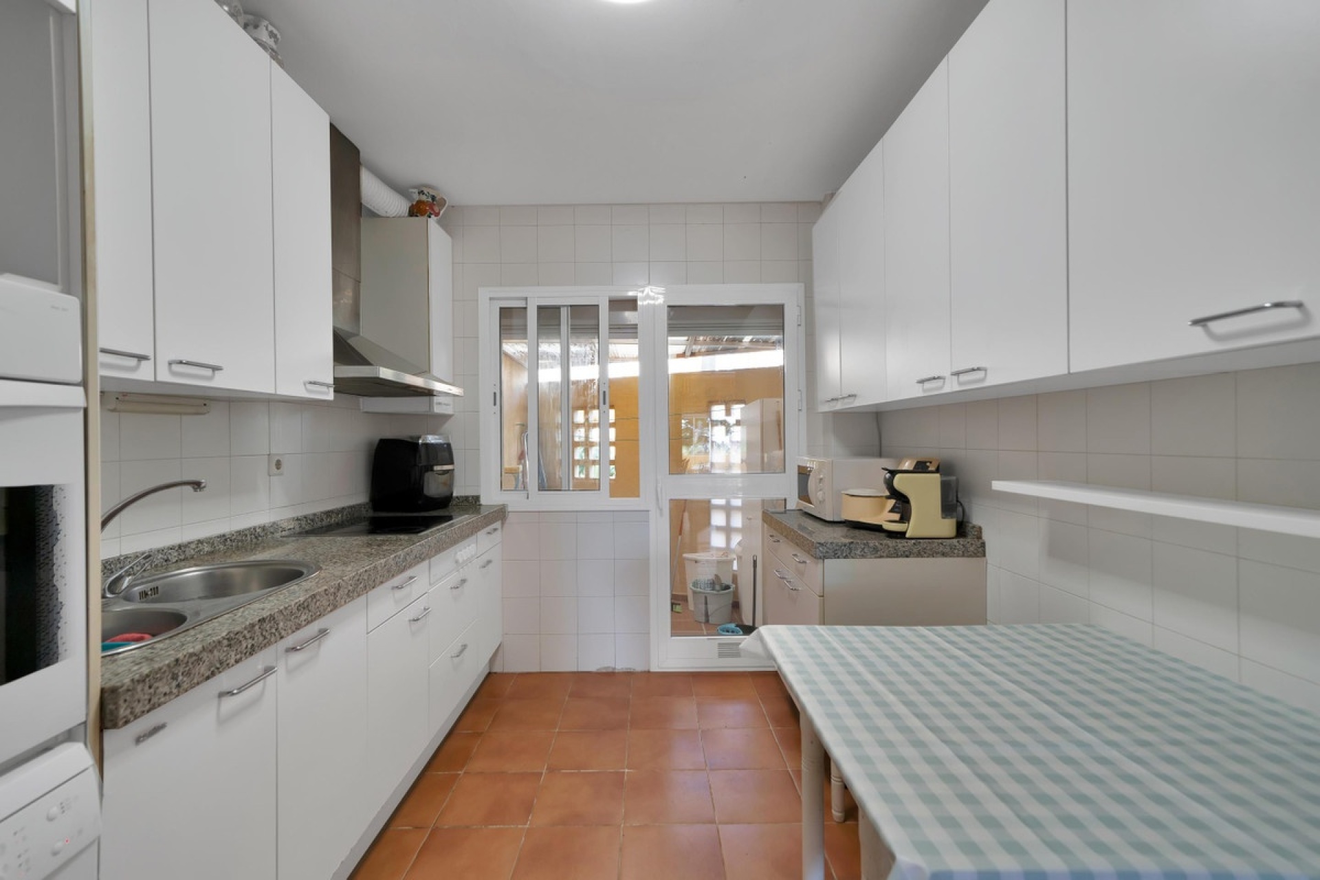 Resale - Town house - Estepona - Estepona Centro