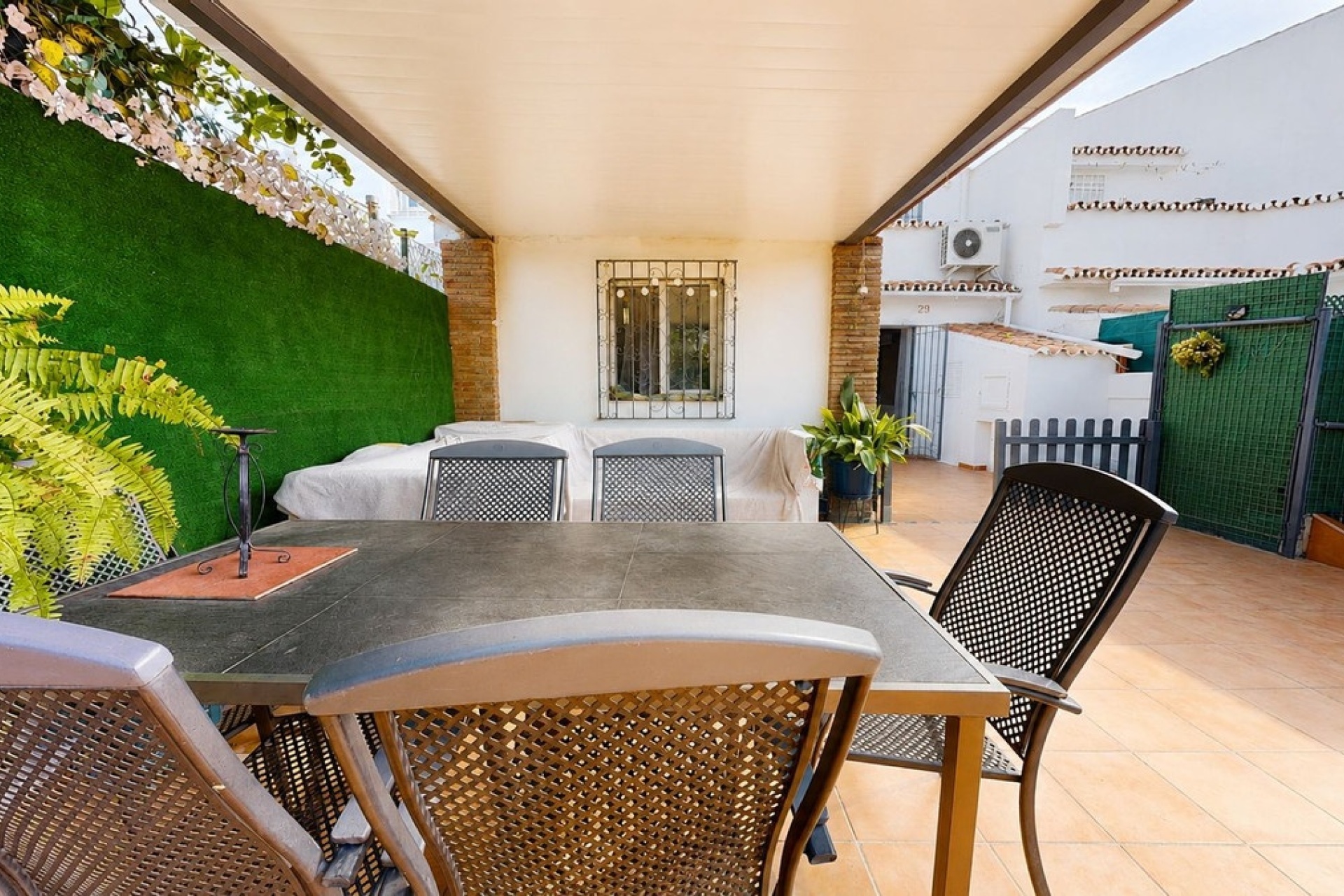 Resale - Town house - Estepona - Estepona Centro