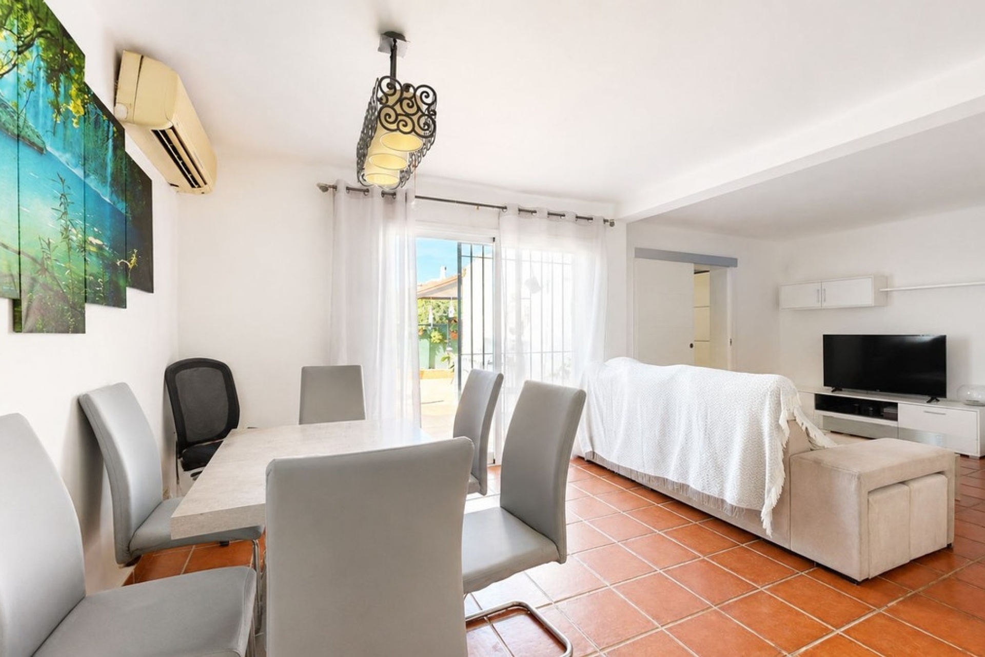 Resale - Town house - Estepona - Estepona Centro