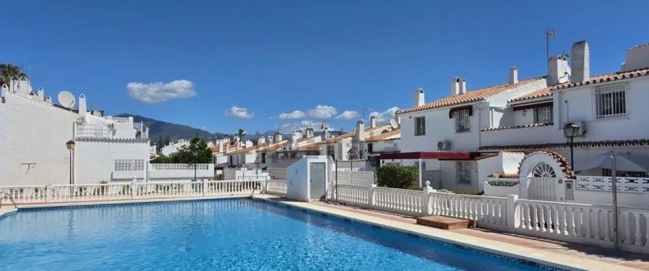 Resale - Town house - Estepona - Estepona Centro