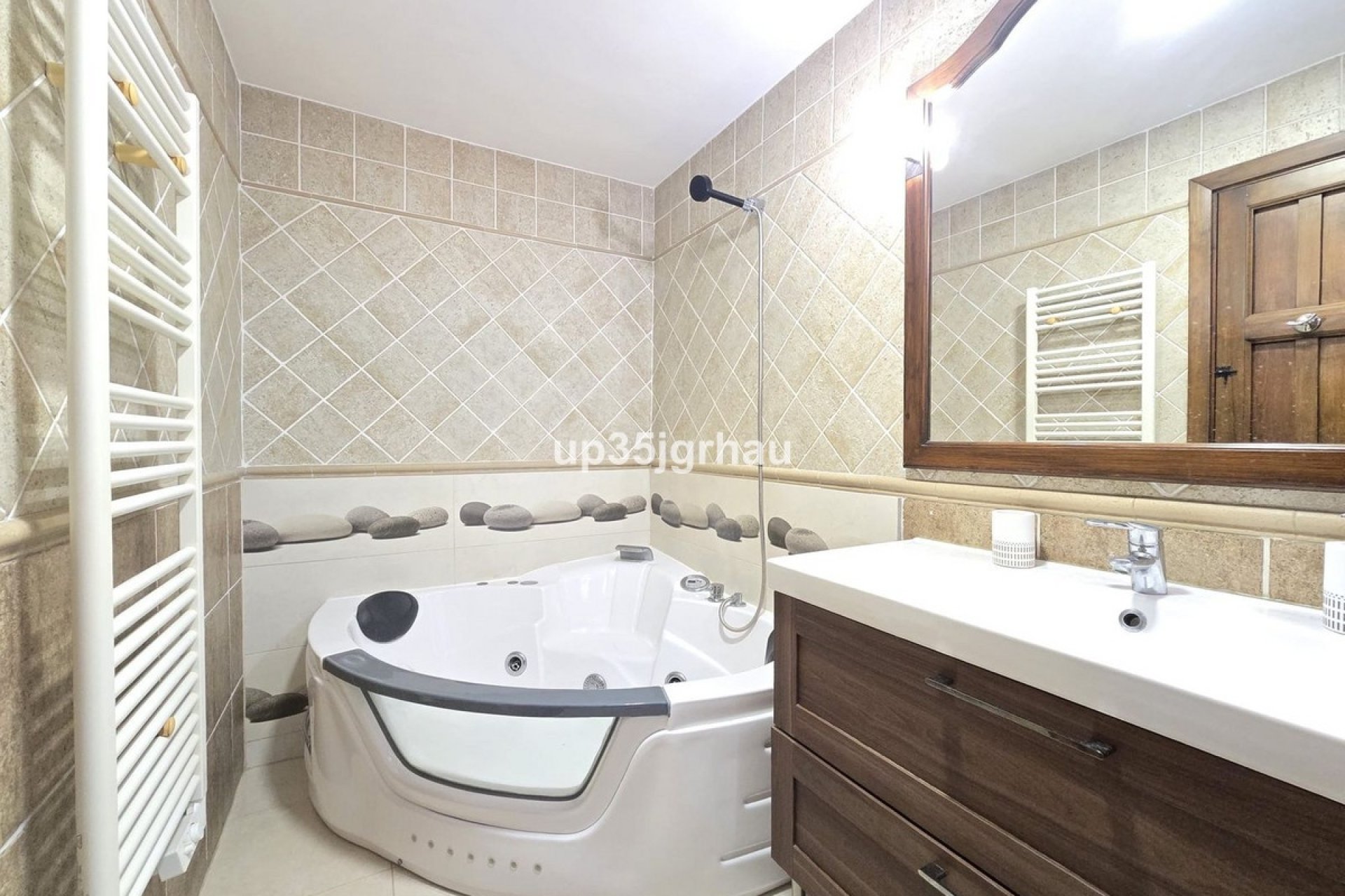 Resale - Town house - Estepona - Estepona Centro