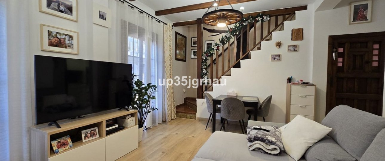 Resale - Town house - Estepona - Estepona Centro
