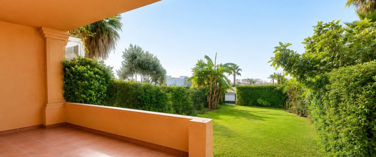 Resale - Town house - Estepona - Estepona Centro