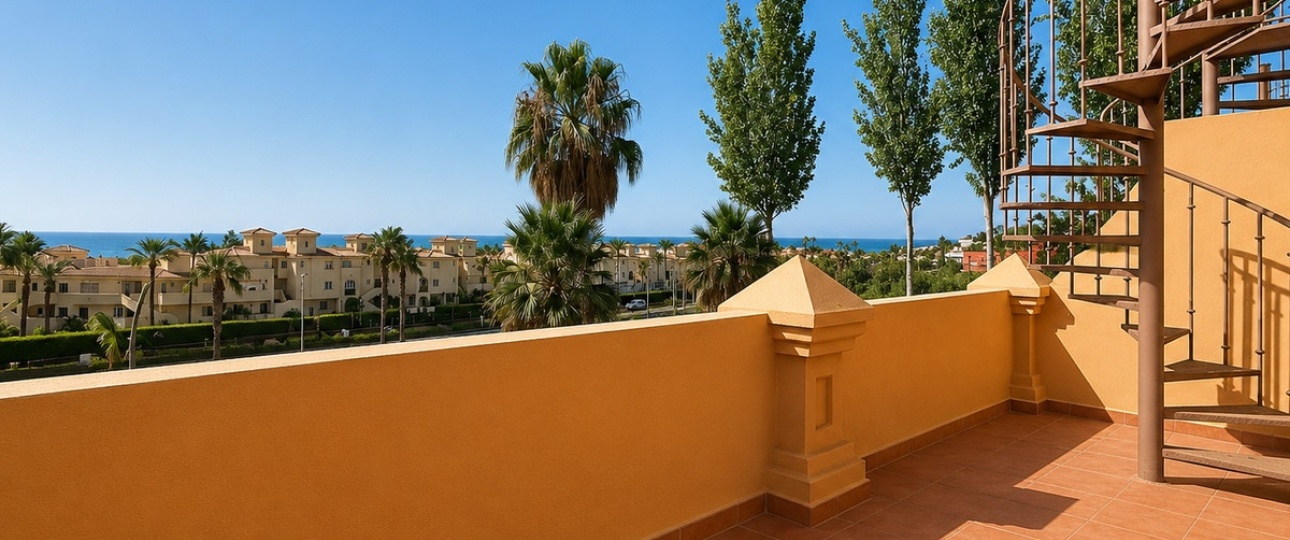 Resale - Town house - Estepona - Estepona Centro