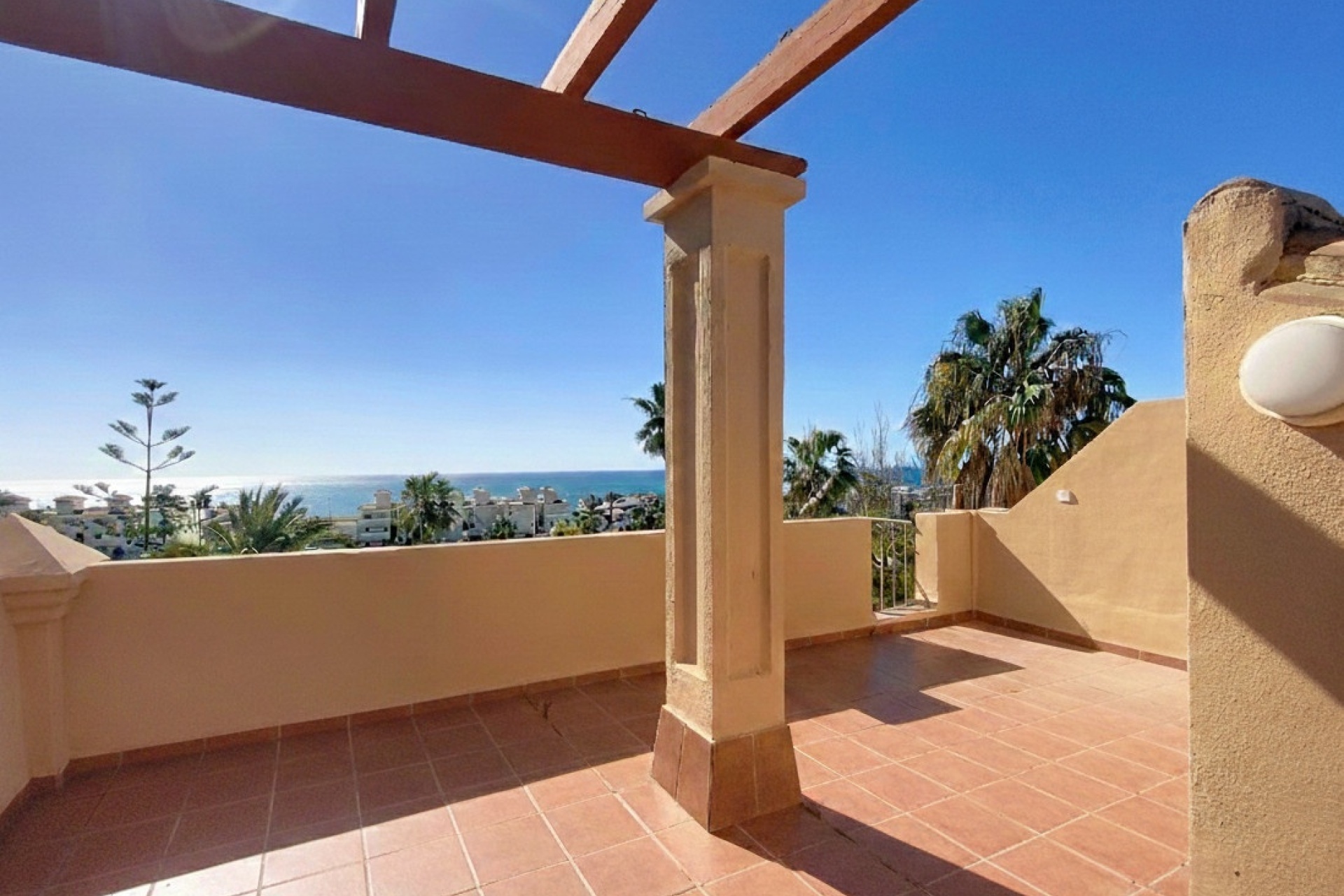 Resale - Town house - Estepona - Estepona Centro