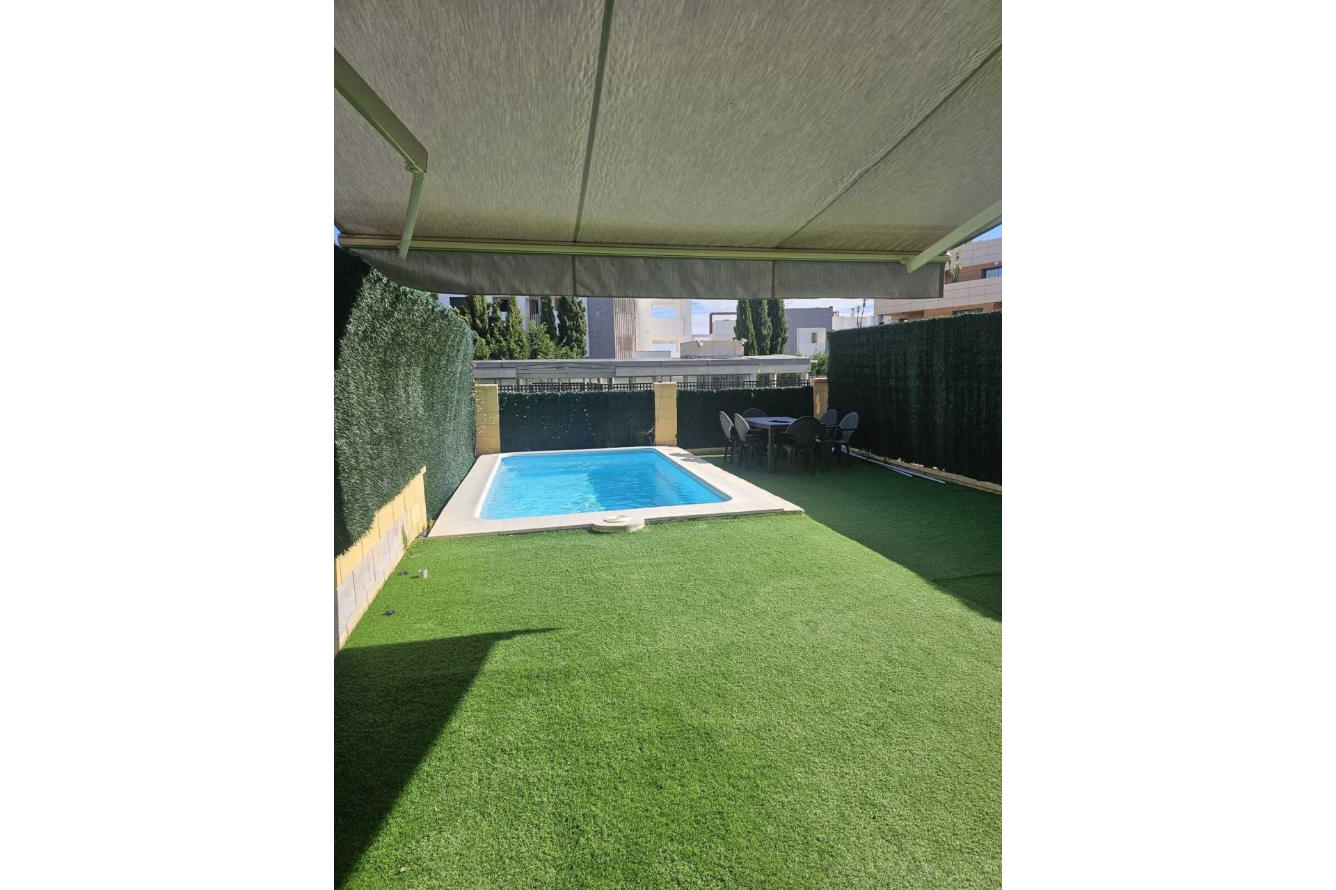 Resale - Town house - Estepona - Estepona Centro