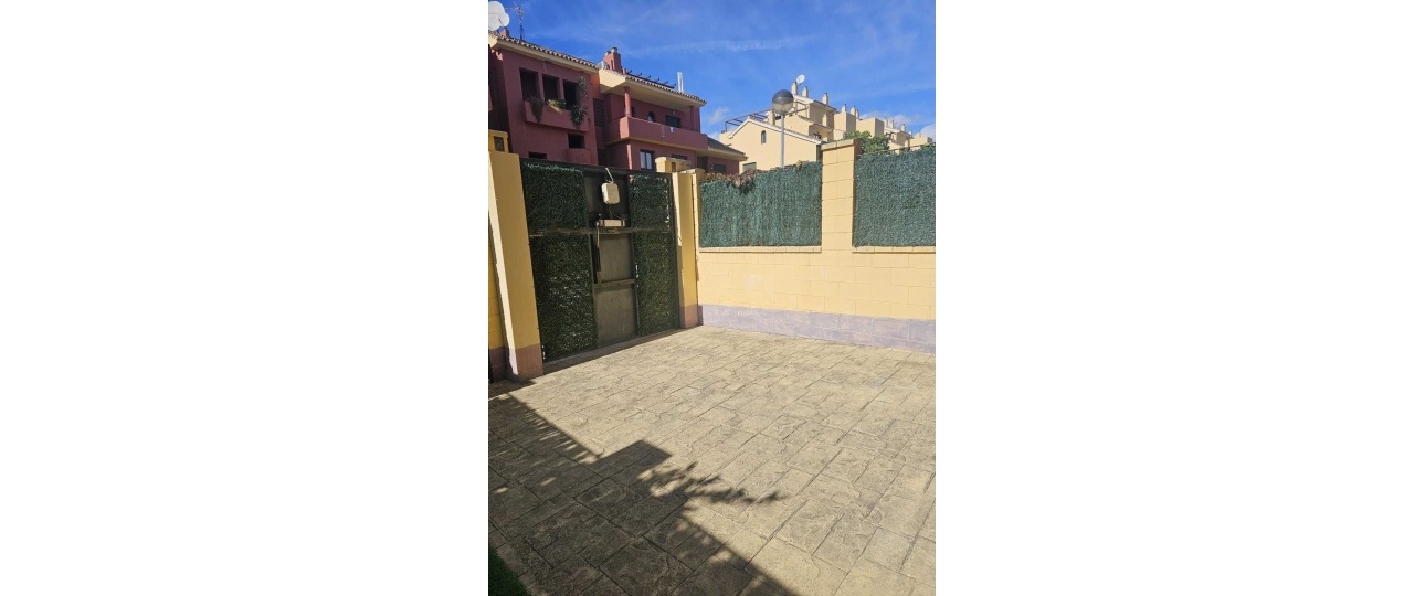 Resale - Town house - Estepona - Estepona Centro