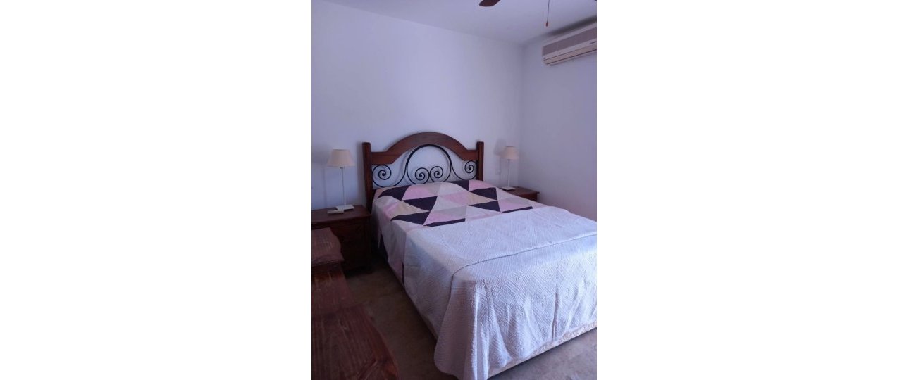 Resale - Town house - Estepona - Estepona Centro
