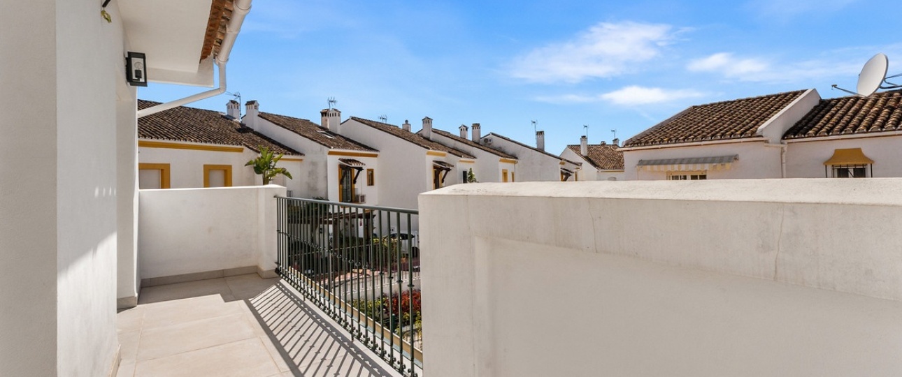 Resale - Town house - Estepona - Estepona Centro