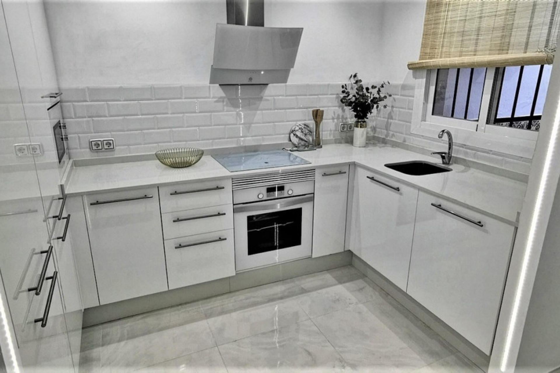Resale - Town house - Estepona - Estepona Centro