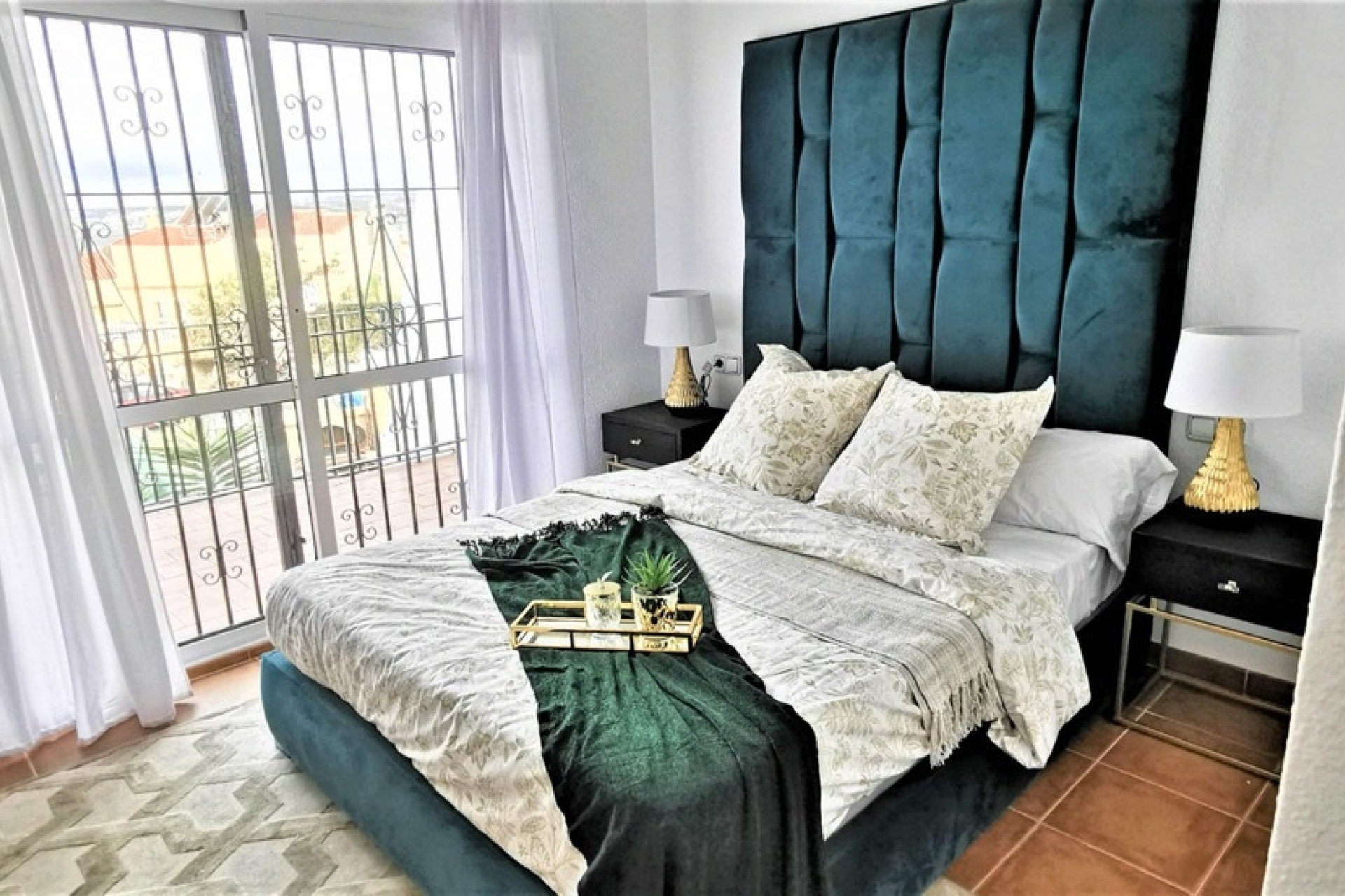 Resale - Town house - Estepona - Estepona Centro