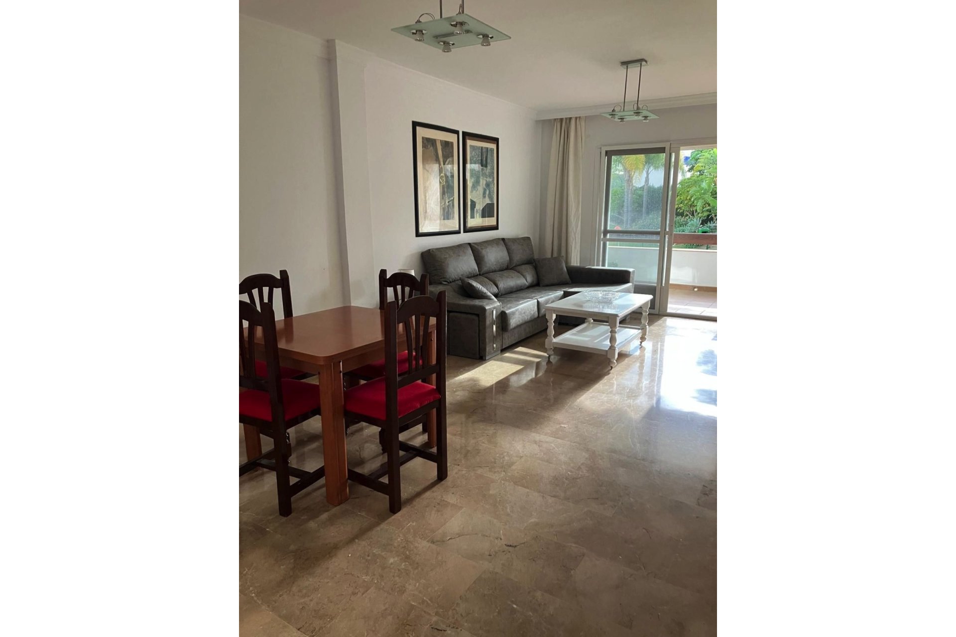 Resale - Town house - Estepona - Estepona Centro
