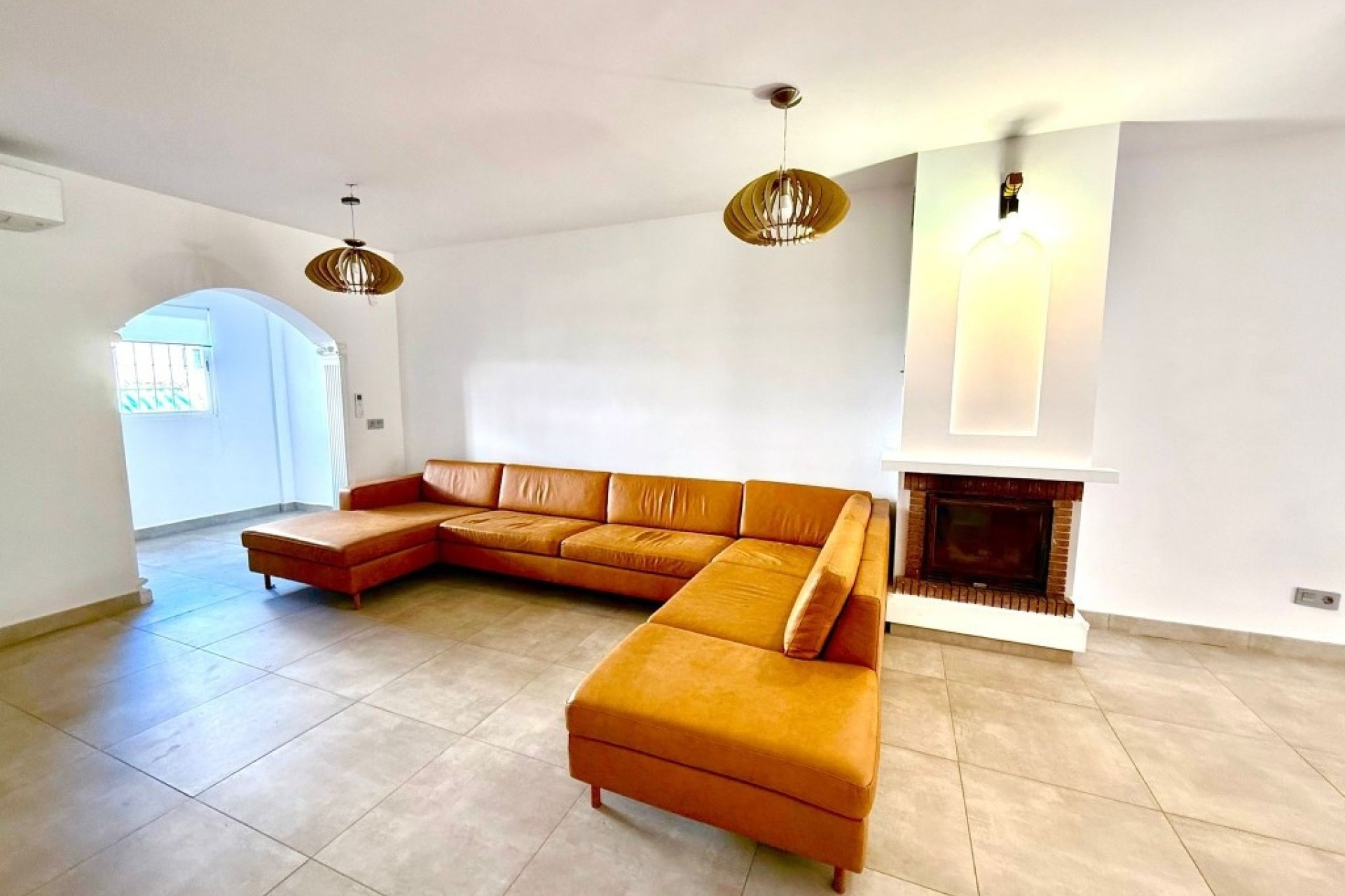Resale - Town house - Estepona - Estepona Centro