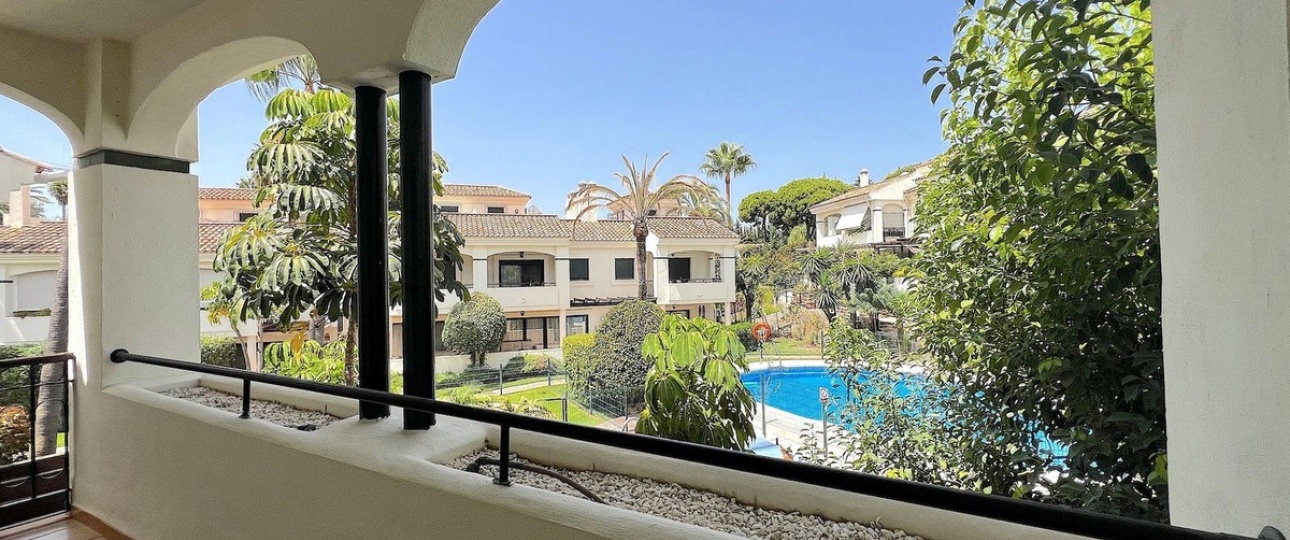 Resale - Town house - Estepona - Estepona Centro