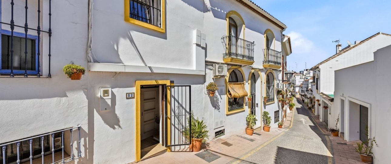 Resale - Town house - Estepona - Estepona Centro