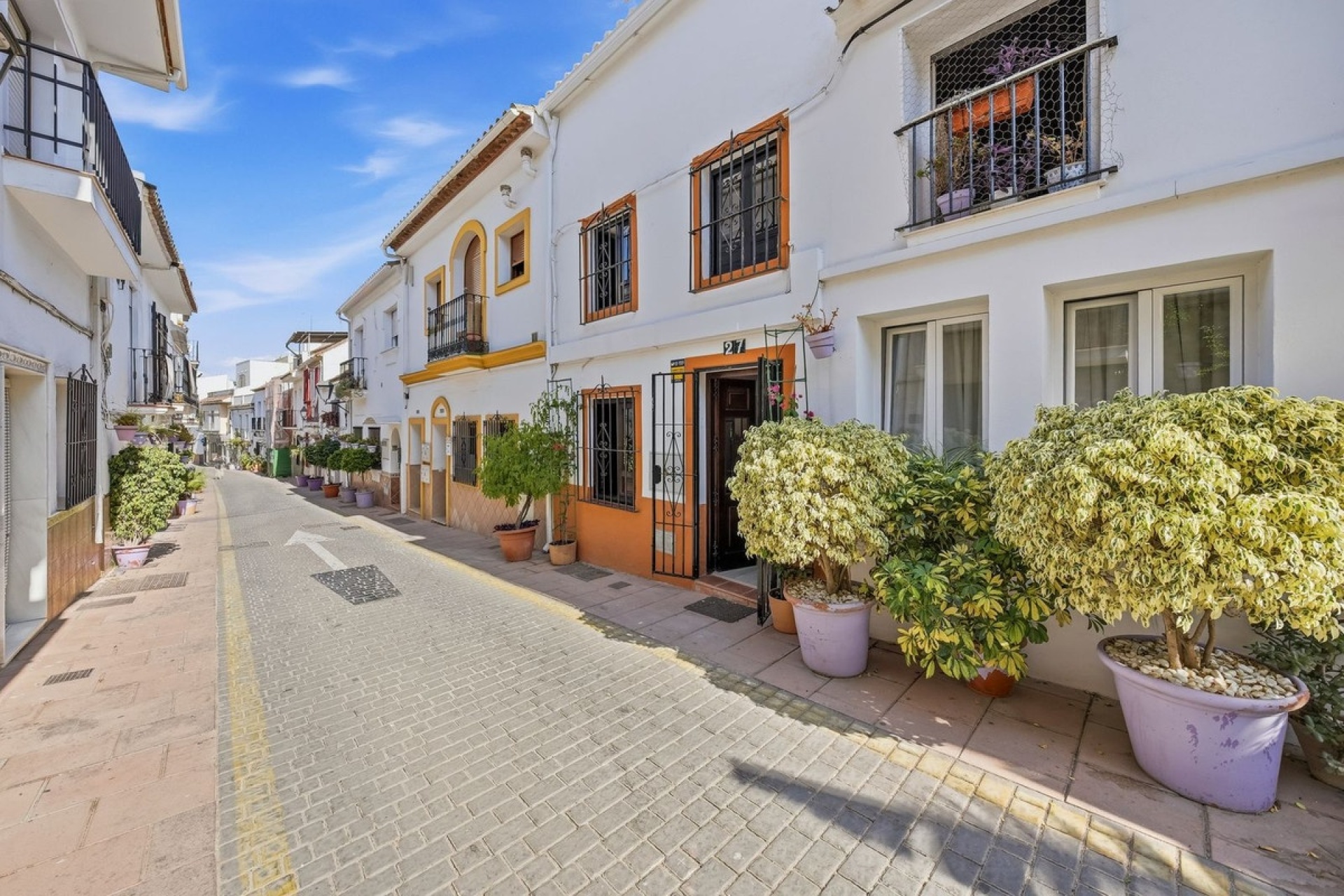 Resale - Town house - Estepona - Estepona Centro