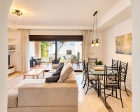 Resale - Town house - Estepona - Estepona Centro