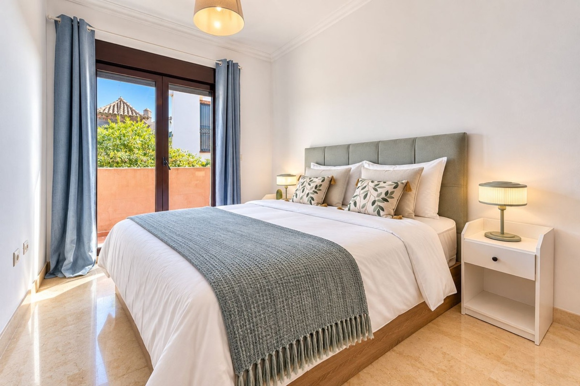 Resale - Town house - Estepona - Estepona Centro