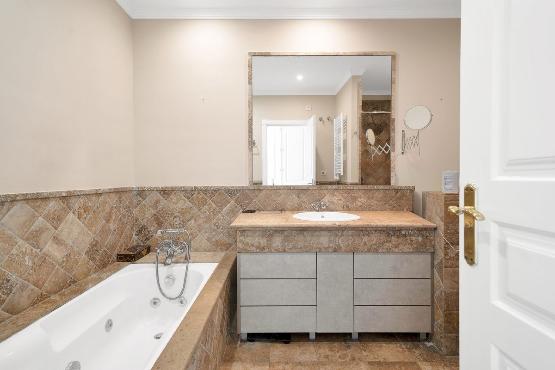 Resale - Town house - Estepona - Estepona Centro