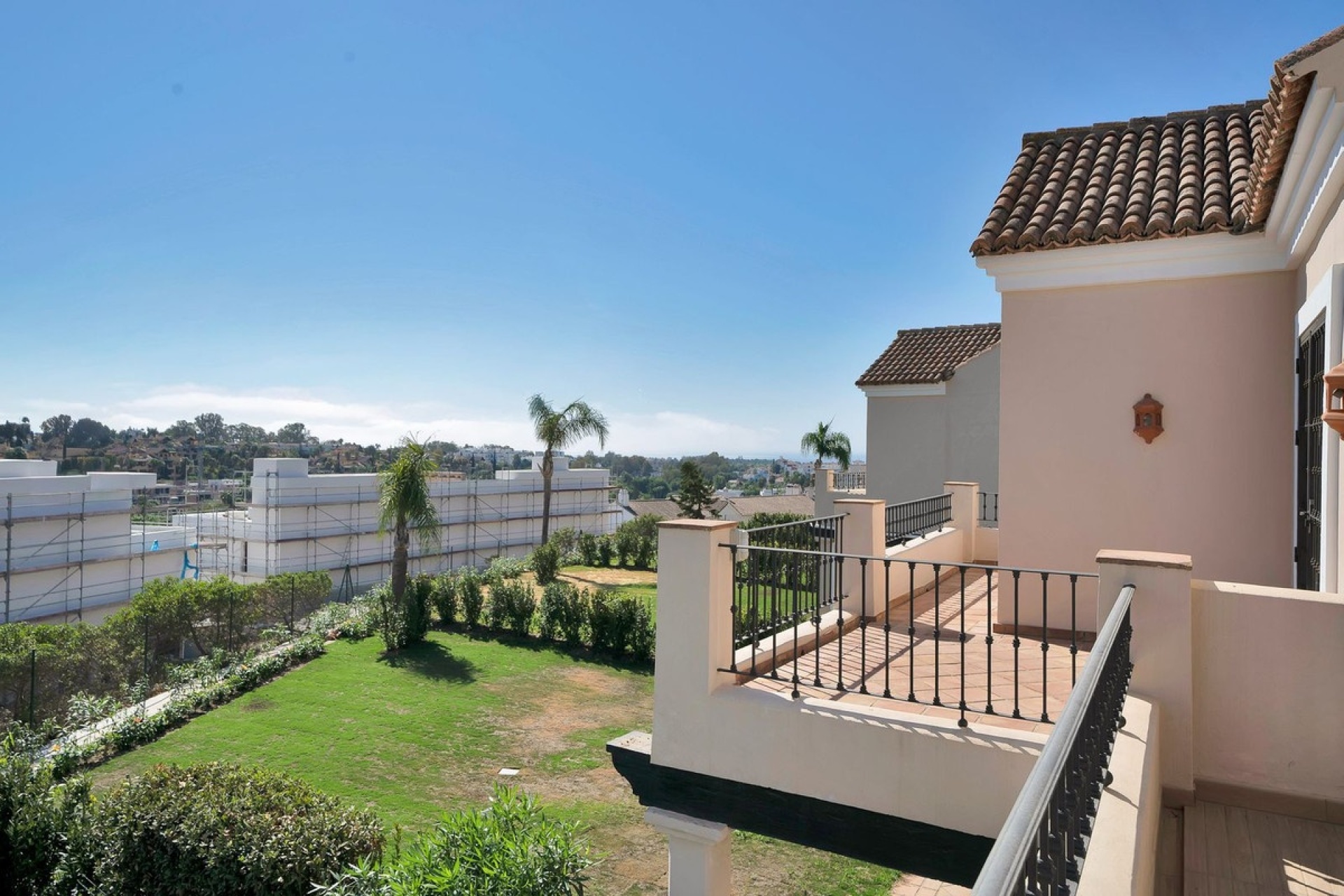 Resale - Town house - Estepona - Estepona Centro