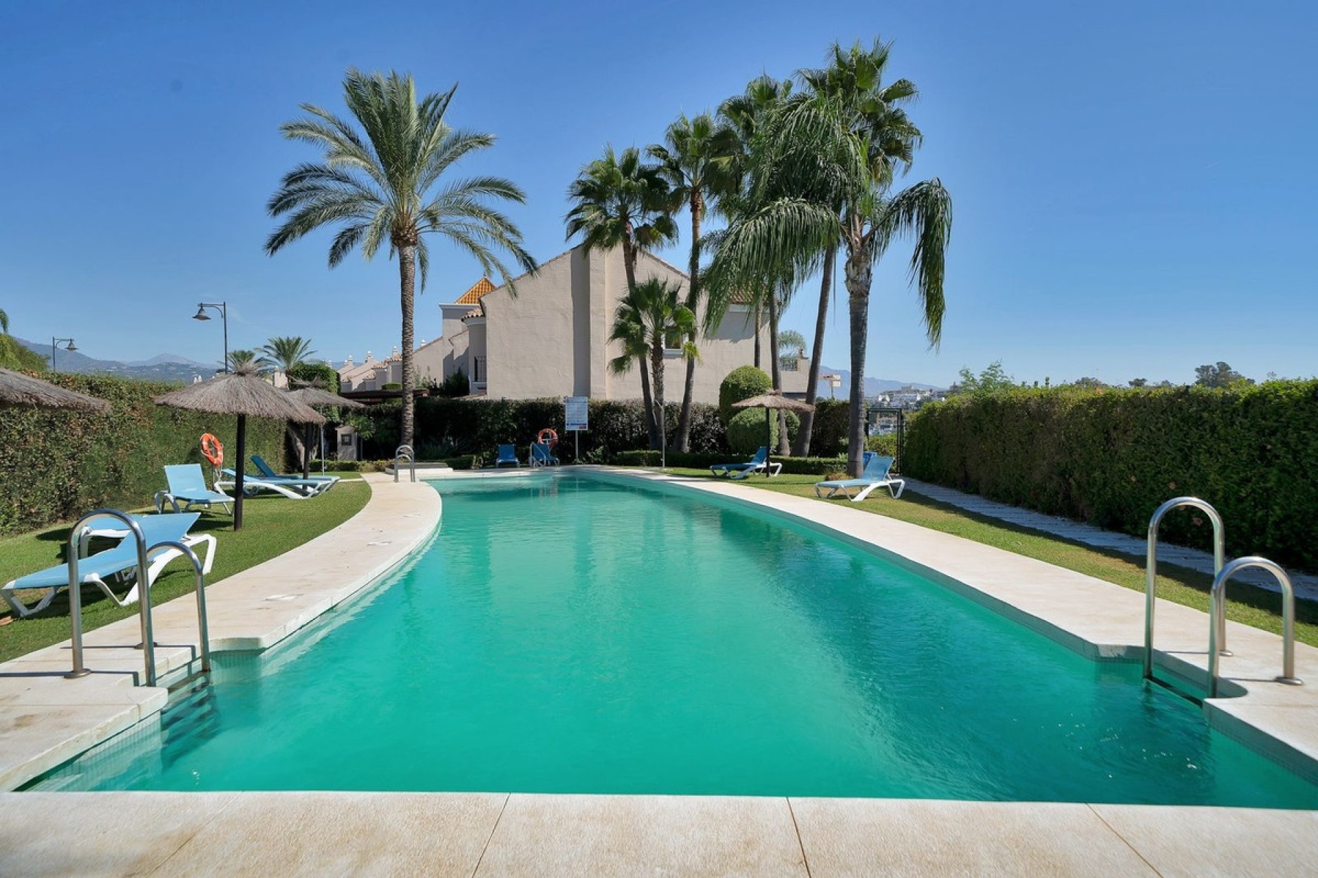 Resale - Town house - Estepona - Estepona Centro