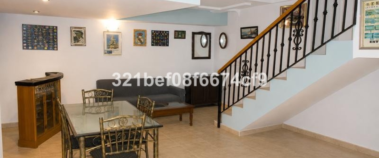 Resale - Town house - Estepona - Estepona Centro