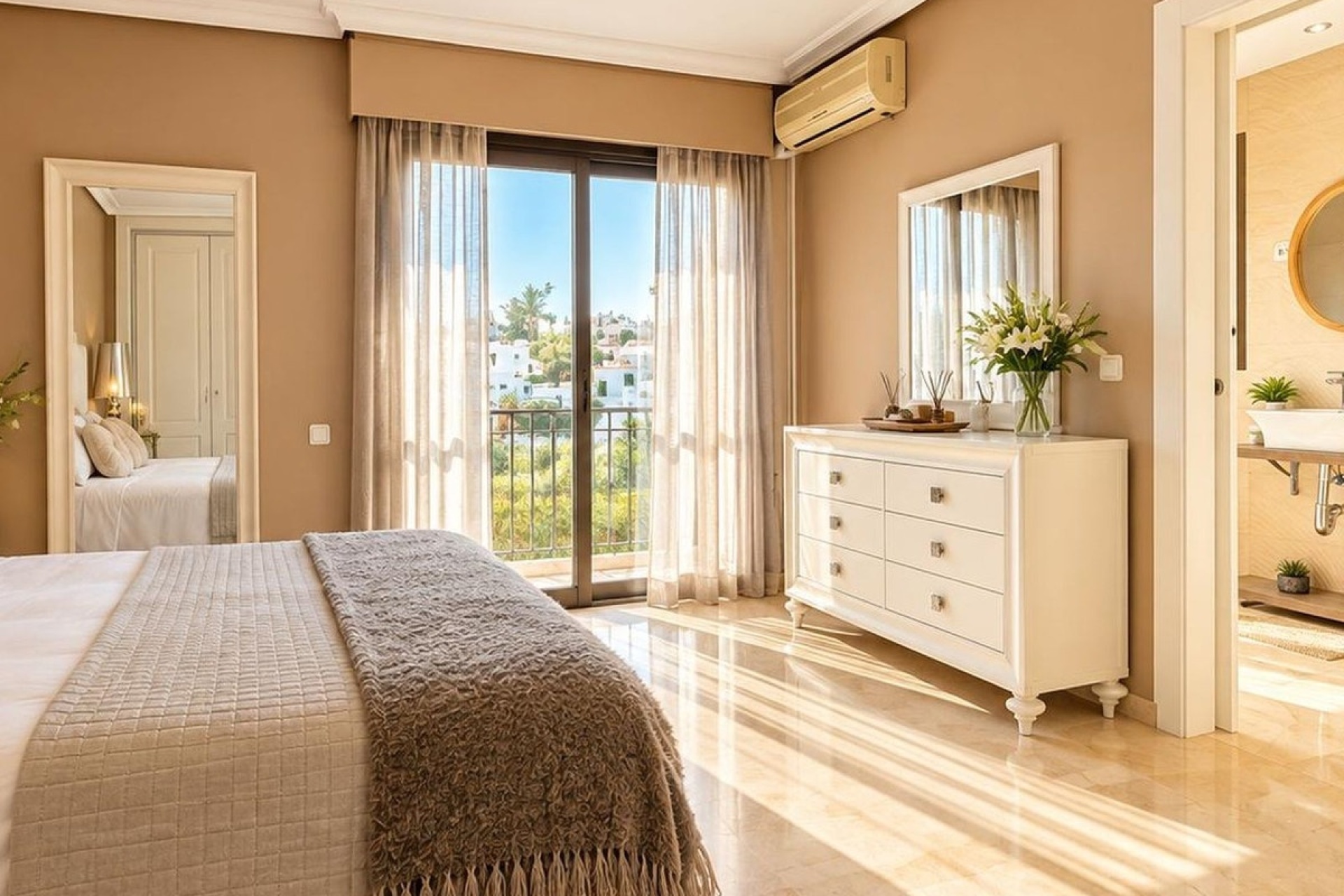 Resale - Town house - Estepona - Estepona Centro